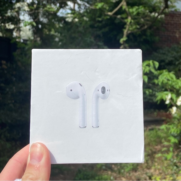 Apple AirPods w/ Charging Case